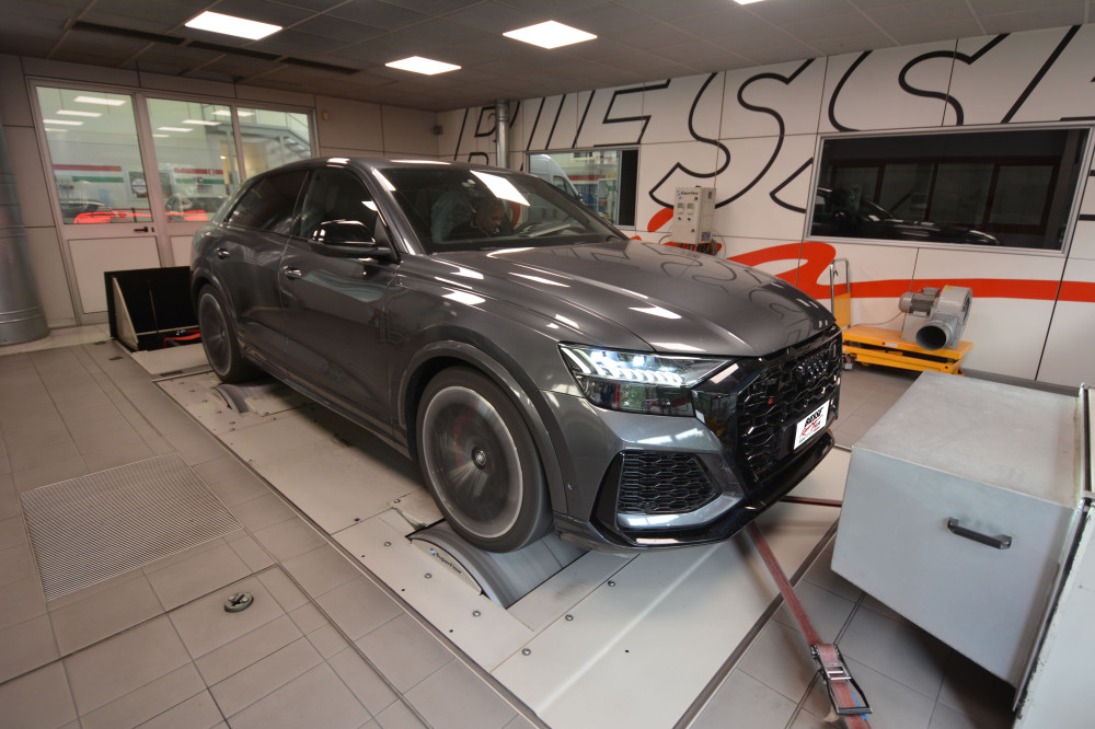 RS Q8