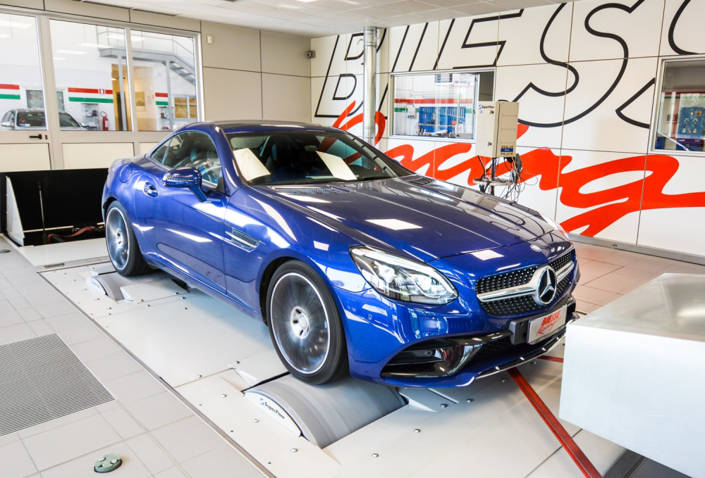 SLC R172 43 AMG 3.0 390cv