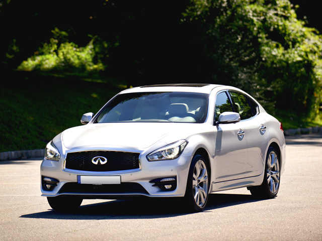 Q70 2.2 D 170cv