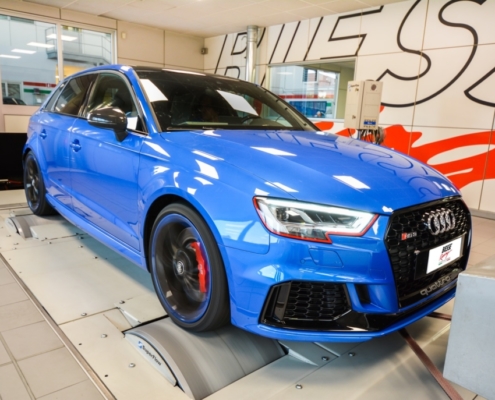 Audi-RS3-400cv su banco prova